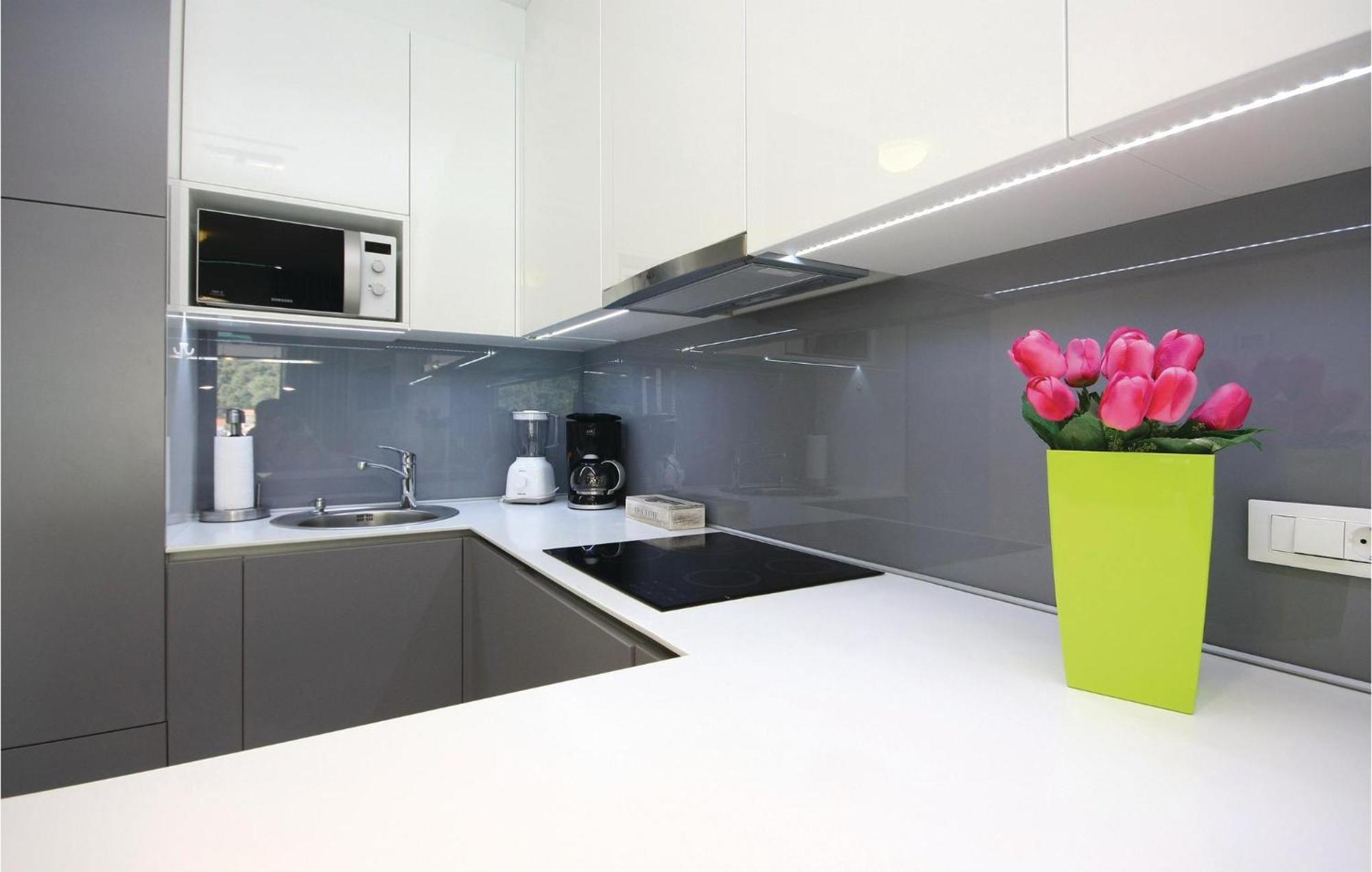 Stunning Apartment In Grebastica With Kitchen Dış mekan fotoğraf