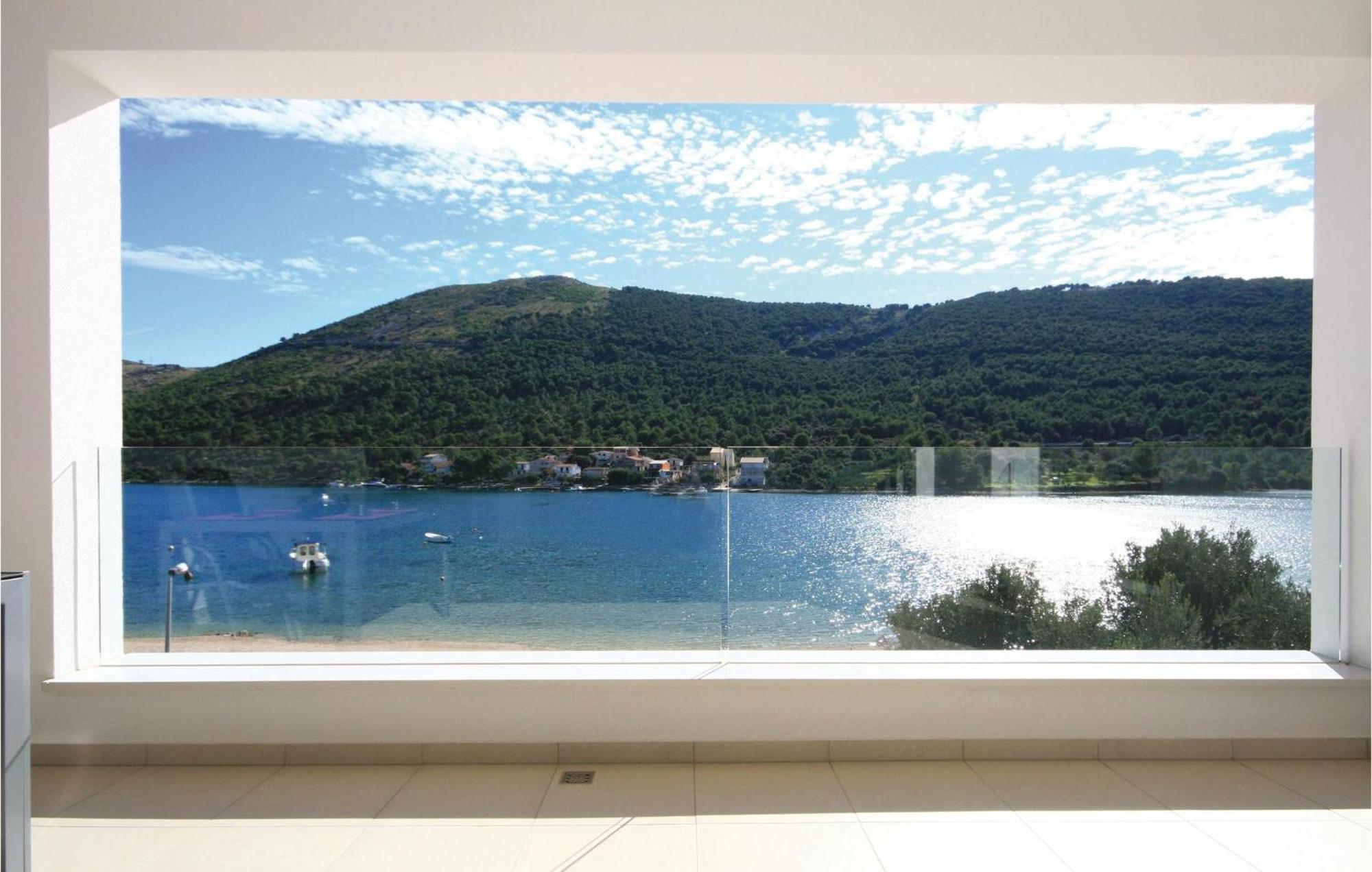 Stunning Apartment In Grebastica With Kitchen Dış mekan fotoğraf